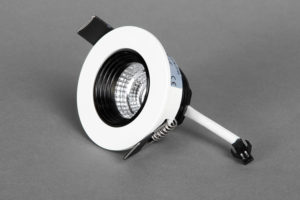 vit led spotlight inomhus