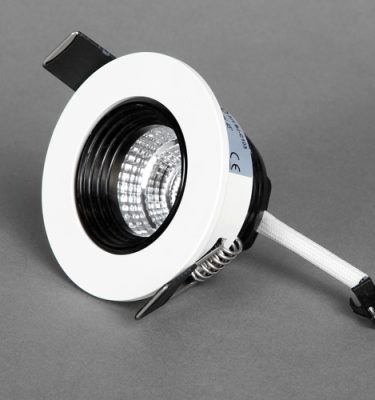 vit led spotlight inomhus